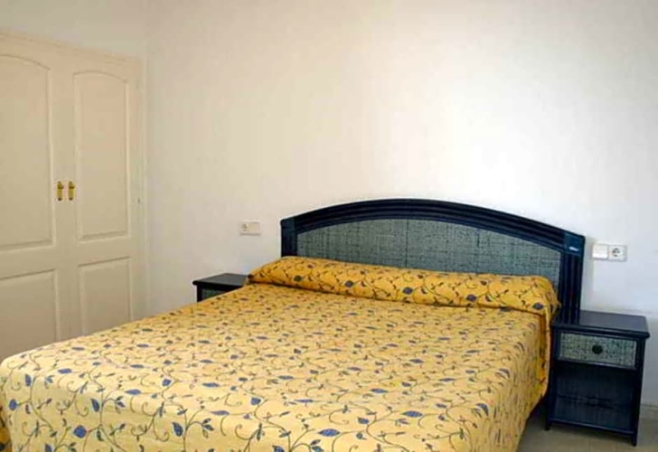 1 Bedroom Quadruple Apartment