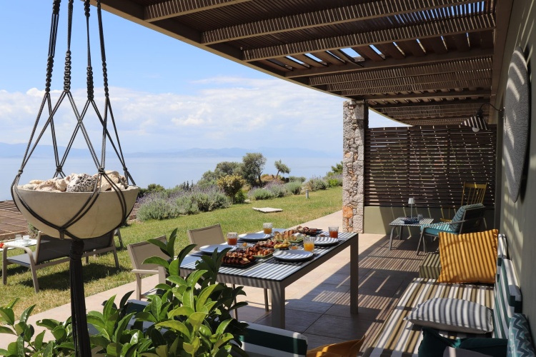 Elimnion Resort