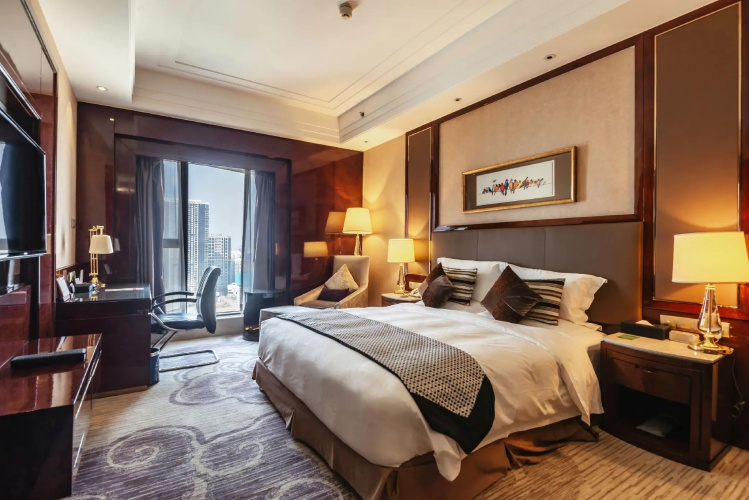 Embassador International Hotel