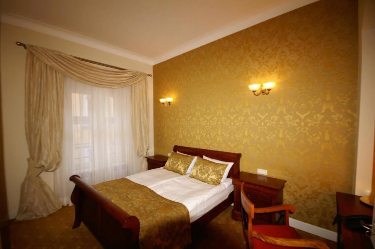 Hotel Kolegiacki