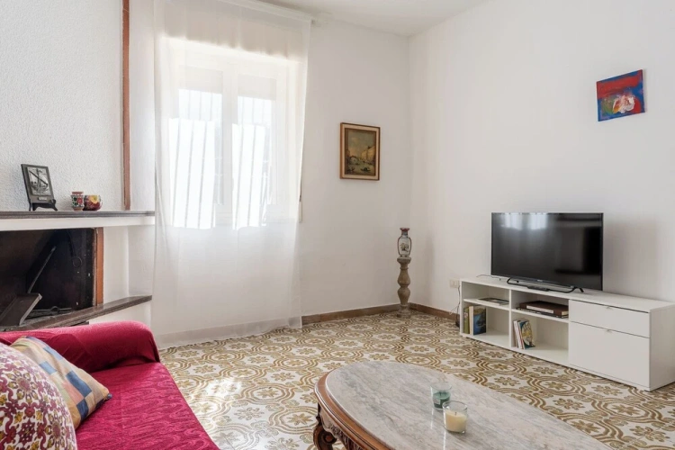 2 Bedrooms Classic Apartment with balcony