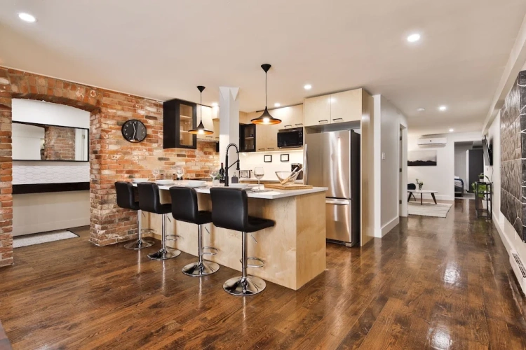 2 Bedrooms Superior Double Basement Suite