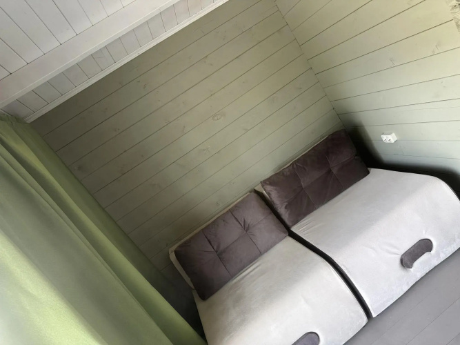 Hotel 12