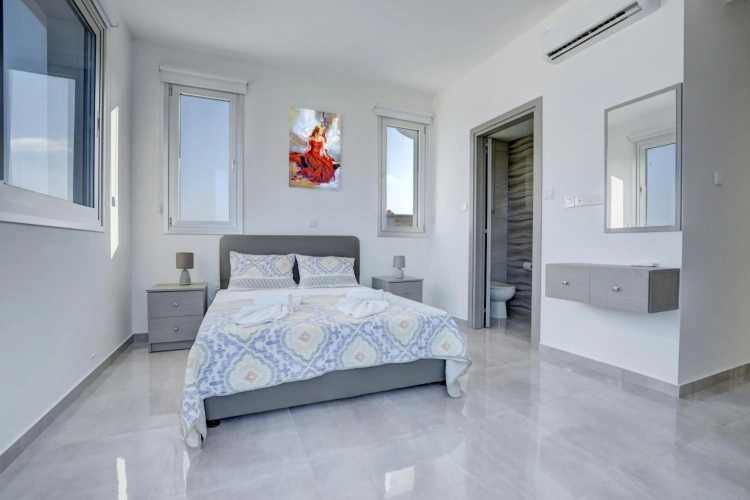 Aetopetra Villa