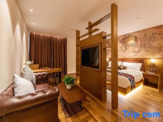 Deluxe Double Suite