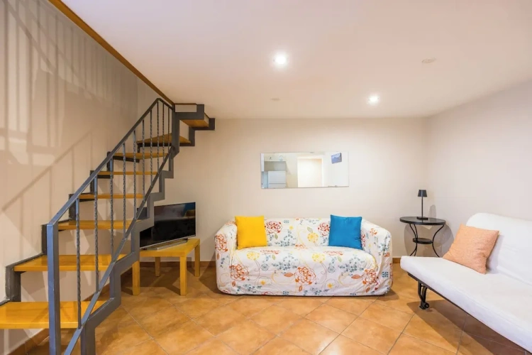 Apartment with balcony