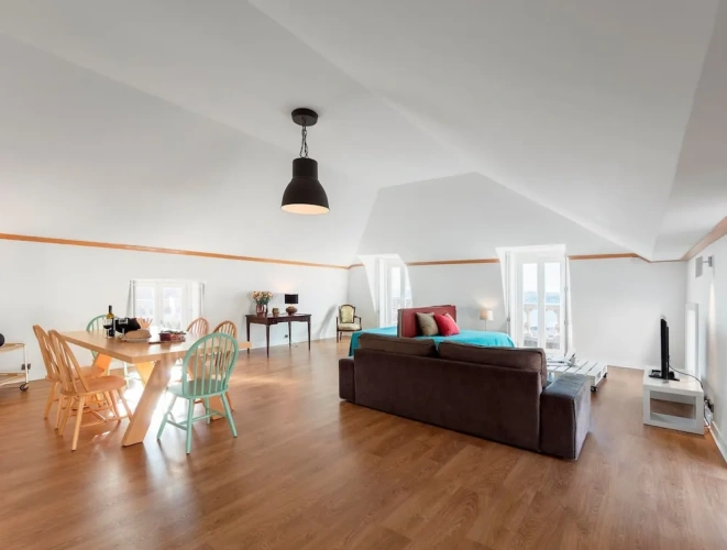 1 Bedroom Deluxe Apartment