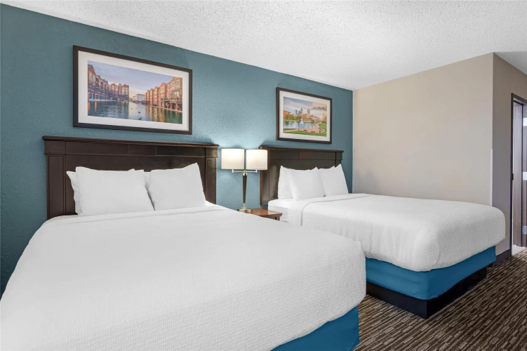 Quadruple Suite