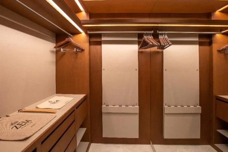 Premium Twin room with balcony
