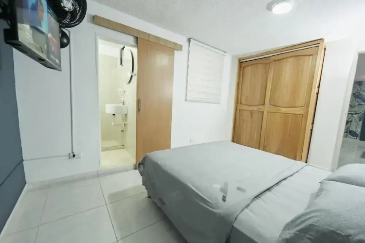 Casa Host 72
