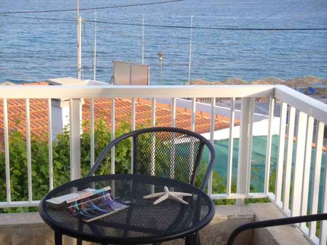 Studio with balcony and with sea view