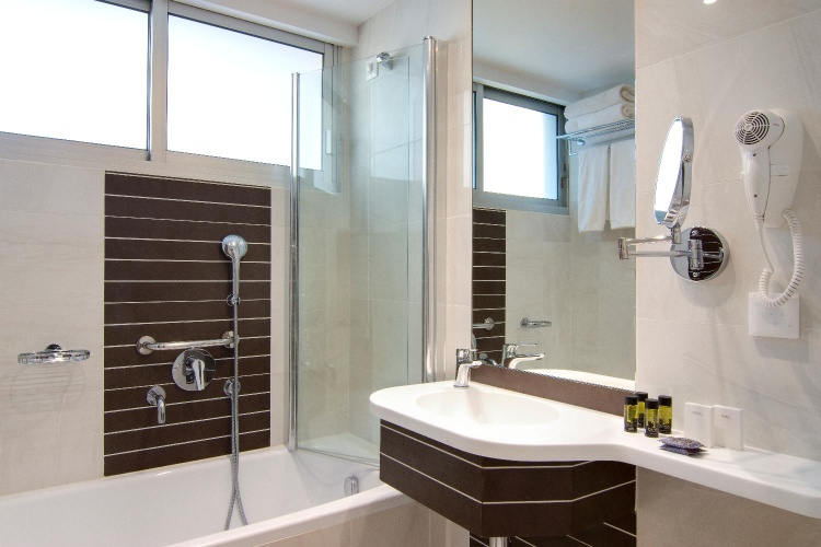 Titania Hotel photo 34