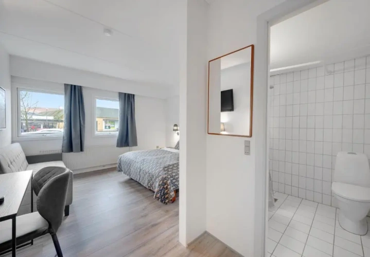 Standard Triple room