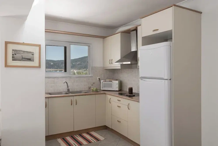 2 Bedrooms Apartment with balcony and with sea view