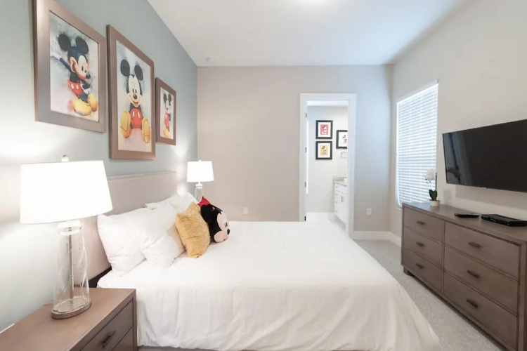 New 4 BR 4 BA Villa Ground Zero to Theme Parks