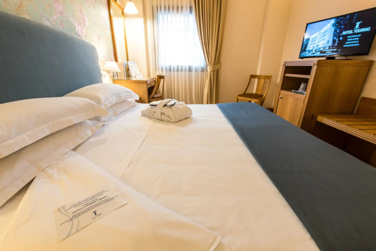 Hotel Touring