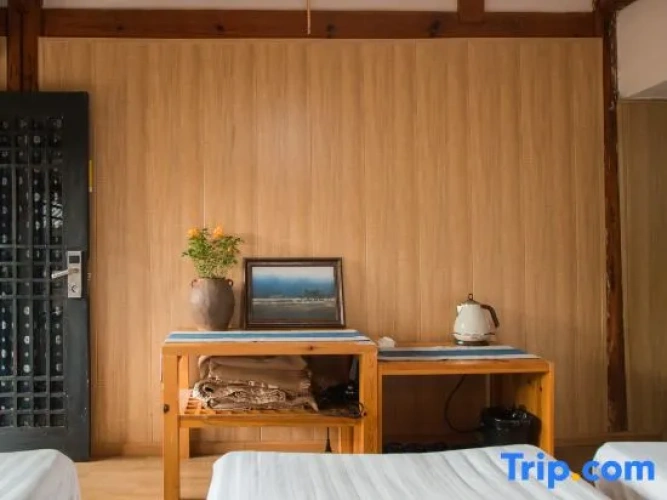 Bed in Dorm