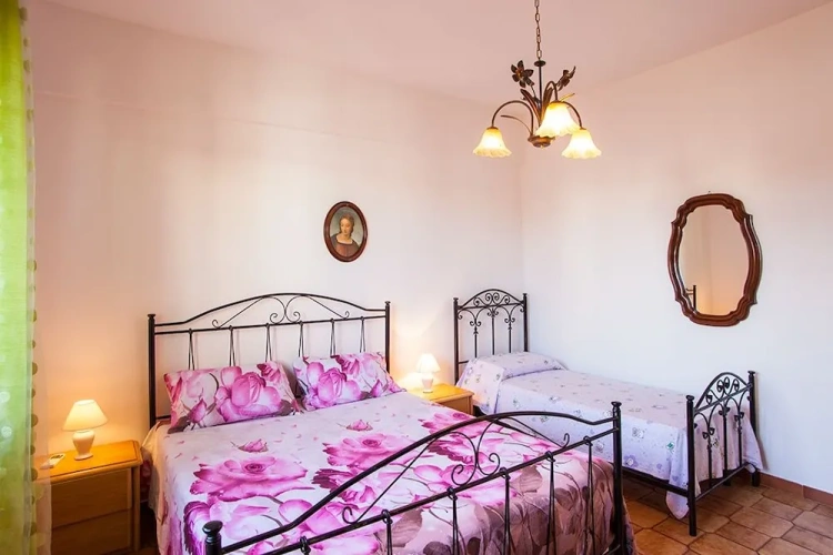 3 Bedrooms Villa
