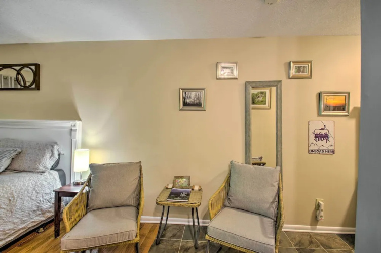 Wintergreen Resort Studio w/ Deck & Ski-out Access