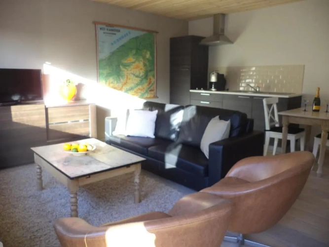 2 Bedrooms Cottage
