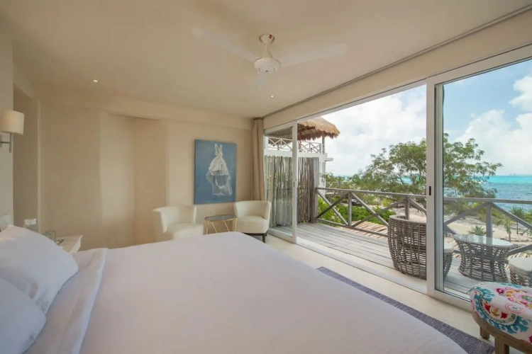 Deluxe Double Suite with balcony and with ocean view