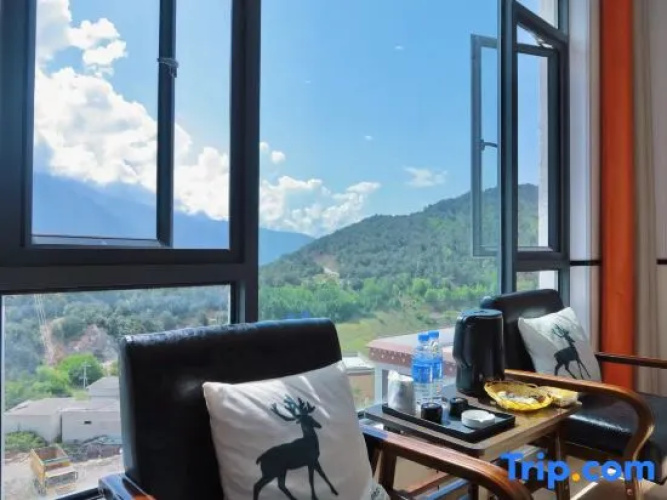Deqin Moshang Huakai Boutique B&B