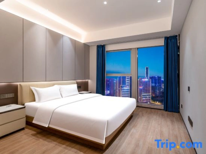 Deluxe Family Suite with river view