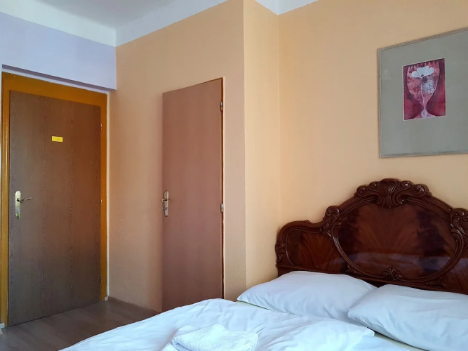 Hotel Bor