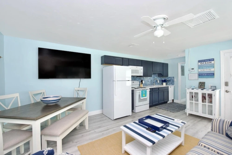 Double Cottage