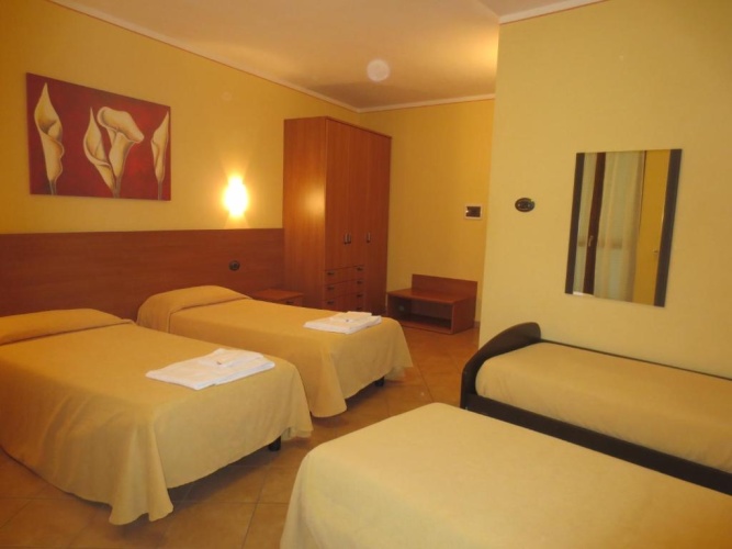 Standard Quadruple room