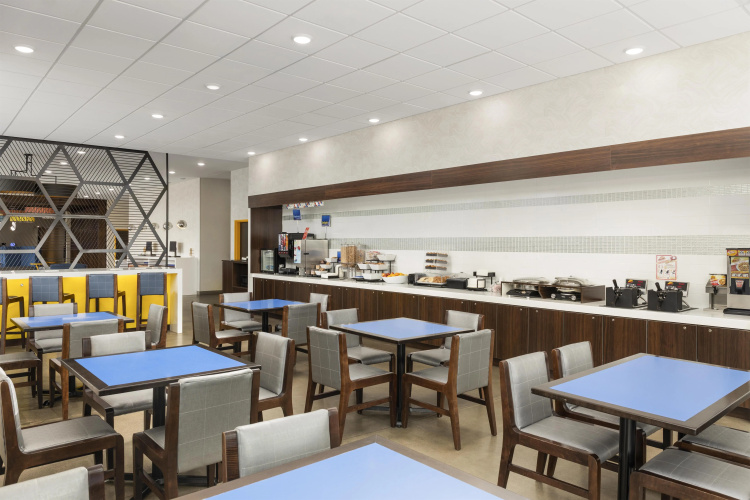 GLo Best Western Dawley Farms In Sioux Falls photo 33