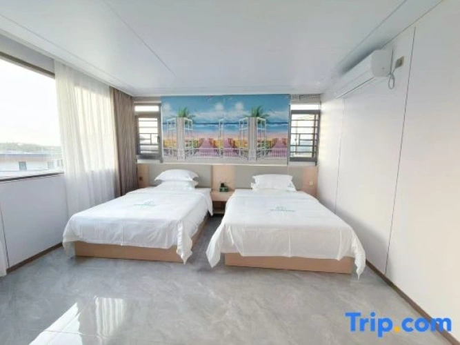 Twin Family Suite