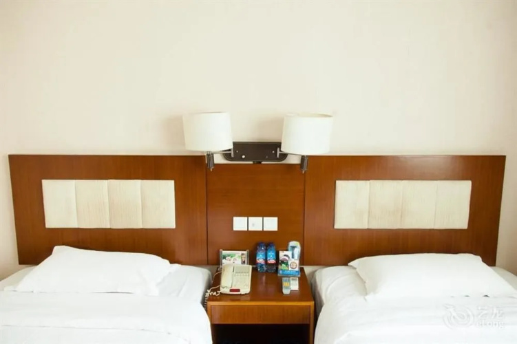 Crown Jiakai Hotel