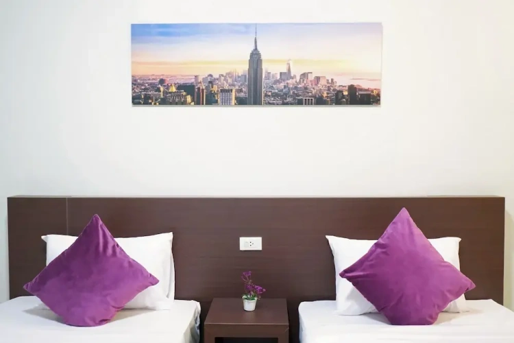 Standard Twin room with balcony