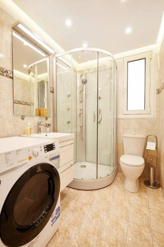 Chloe Boutique Apartments Metropolis
