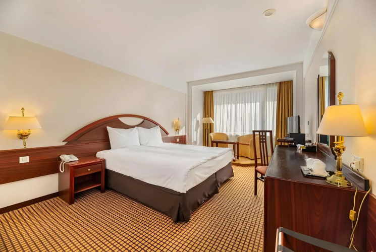 Aro Palace Hotel