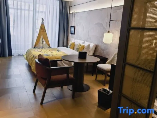 Family Suite with mountain view