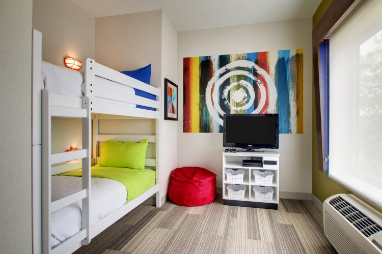 1 Bedroom Sextuple Suite