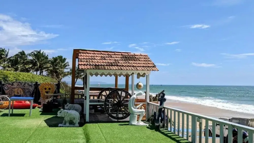 Pele's beach cottage