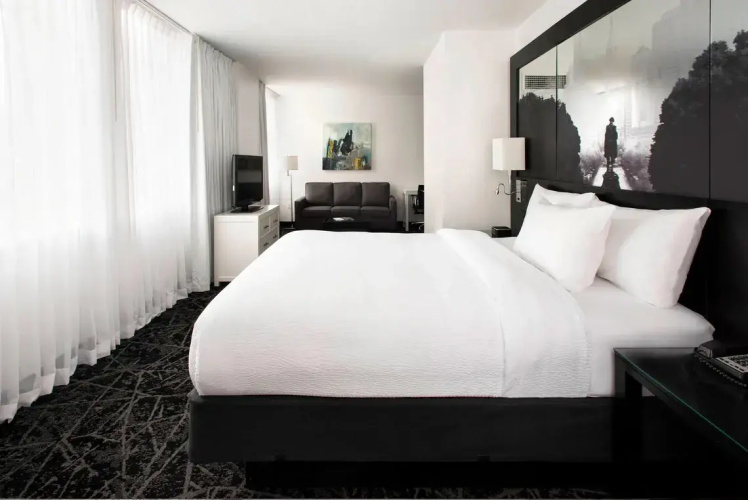 Double Suite