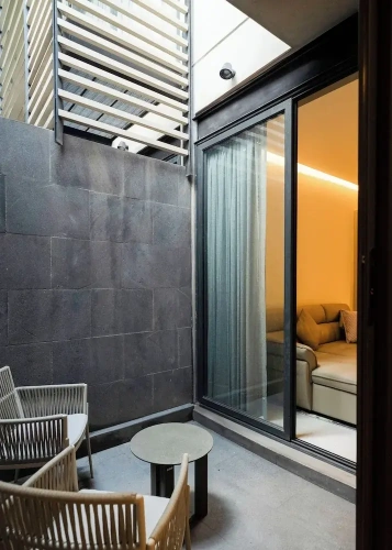 1 Bedroom Apartment with courtyard view