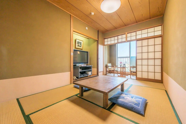 Atami Red House