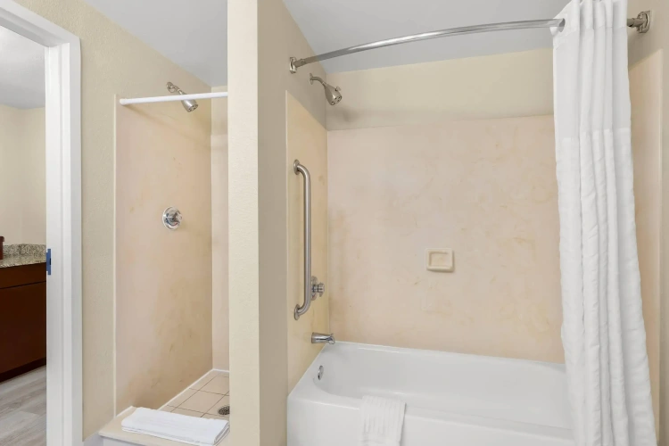 Quadruple Suite