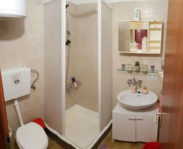 2 Bedrooms Family Apartment with sea view