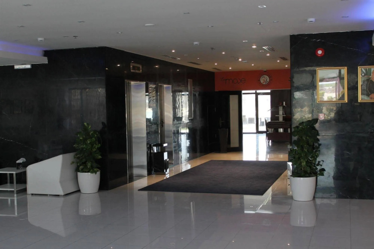 Golden Tulip Al Khobar Suites