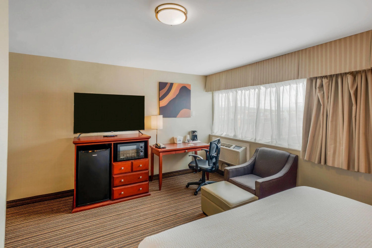 Days Inn by Wyndham Terrace photo 7