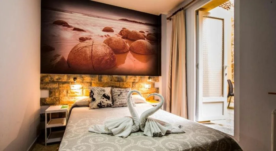 Hostal Escala Luna