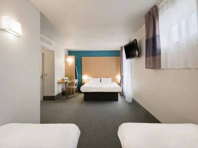Quadruple room