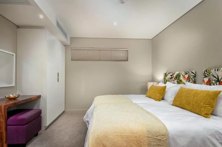 2 Bedrooms Apartment