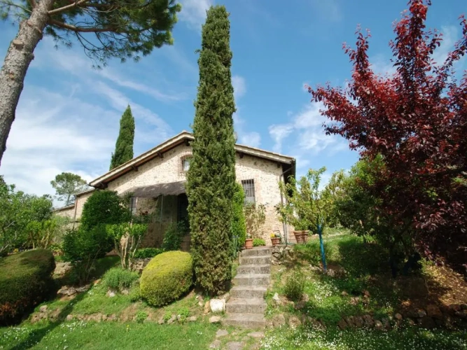 2 Bedrooms Cottage